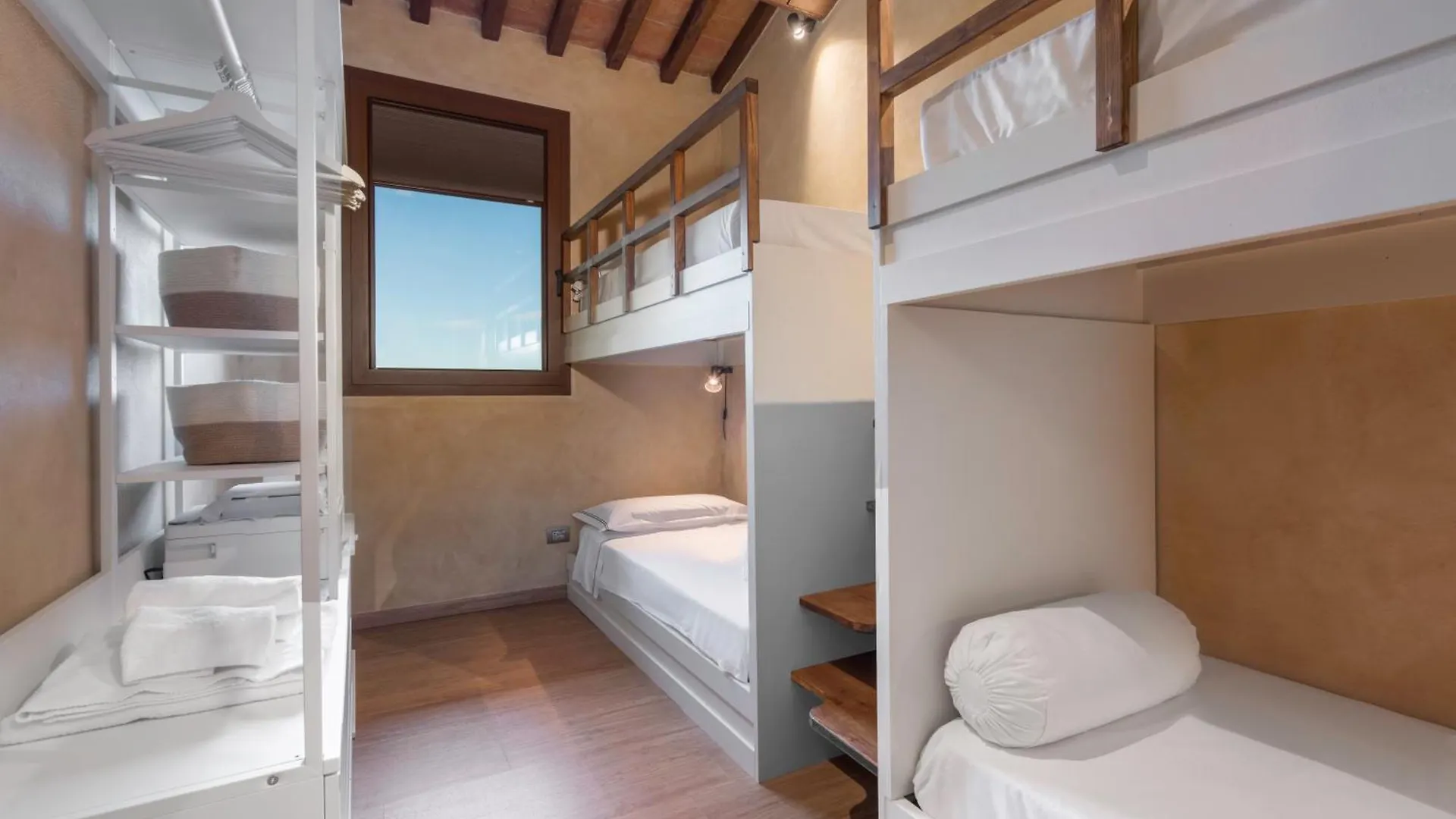 Punteriolo Family Apartment, Nice Garden, Pool, モンタイオーネ アパート